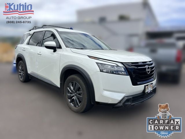 2024 Nissan Pathfinder SV in Pearl White Tricoat — front three-quarter view