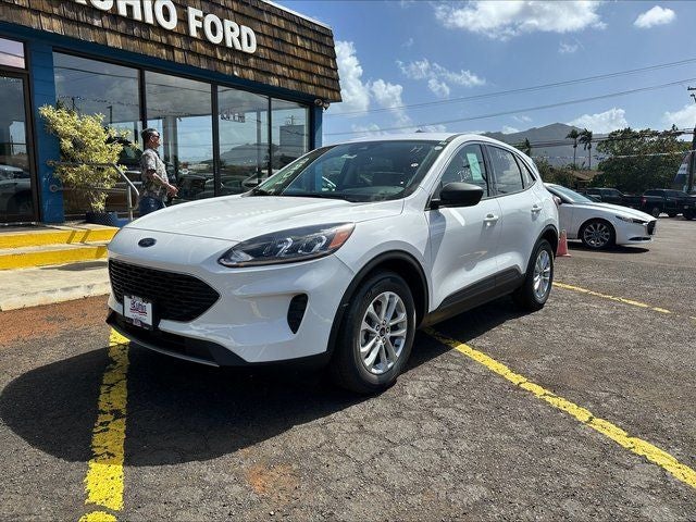 2022 Ford Escape SE in Oxford White — front three-quarter view