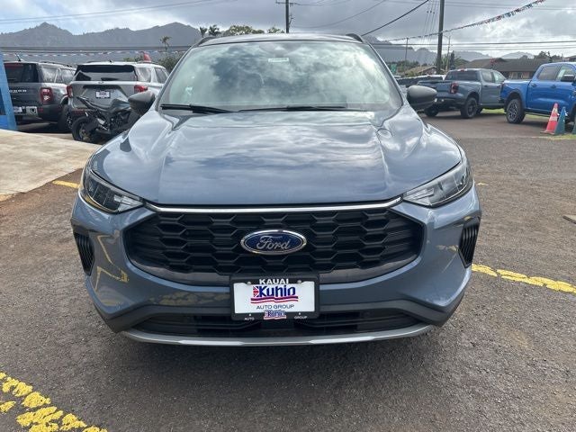 2025 Ford Escape Hybrid — side profile view