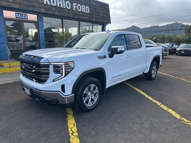 2024 GMC Sierra 1500 SLT in Summit White — front three-quarter view